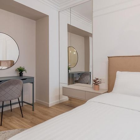Modern Muse Apartment Oradea Exterior photo